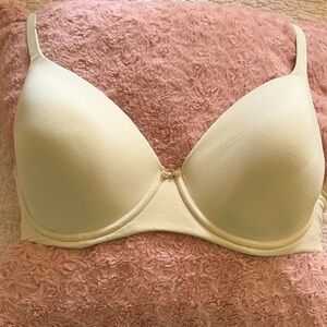 NWOT Soma Embraceable Perfect Coverage Bra in sand